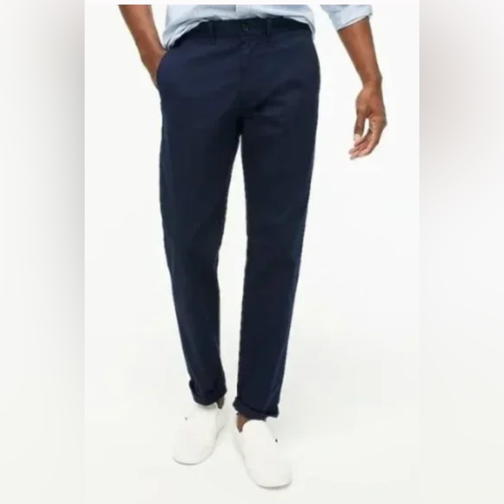 J. Crew Straight-Fit Navy Men’s Flex Cotton Chinos. Size 30/30. New With Tag!!!
